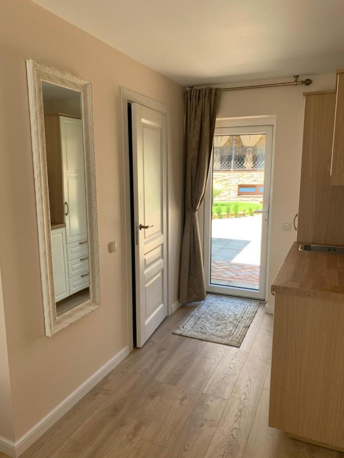 Vaineikio 8 Hotel Palanga Ngoại thất bức ảnh