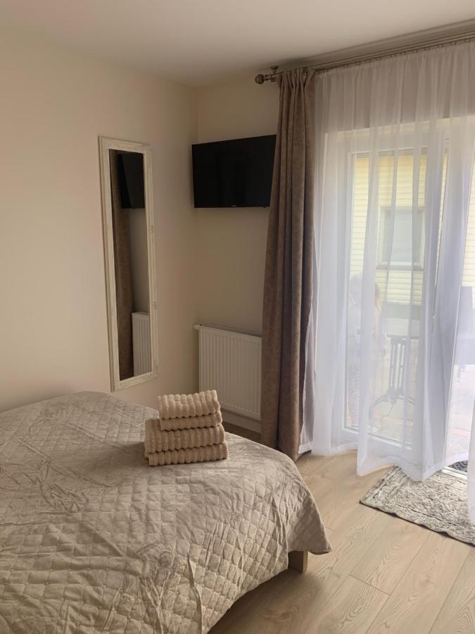 Vaineikio 8 Hotel Palanga Ngoại thất bức ảnh